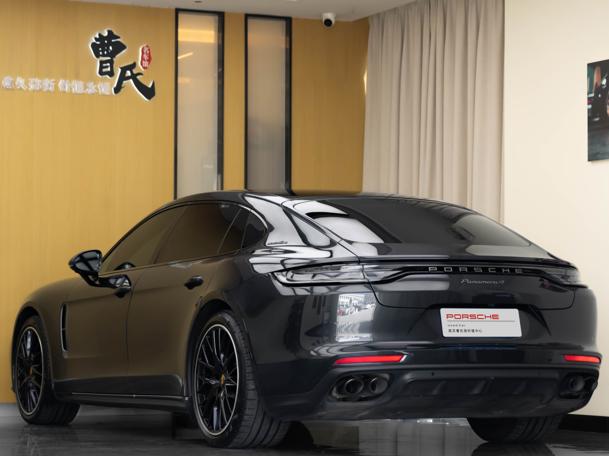 保時(shí)捷 Panamera  2023款 改款 Panamera 4 行政加長(zhǎng)鉑金版 2.9T圖片