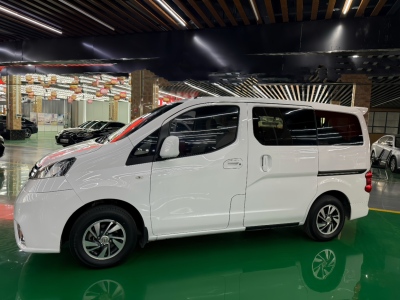 2019年3月 日產(chǎn) NV200 1.6L CVT豪華型圖片