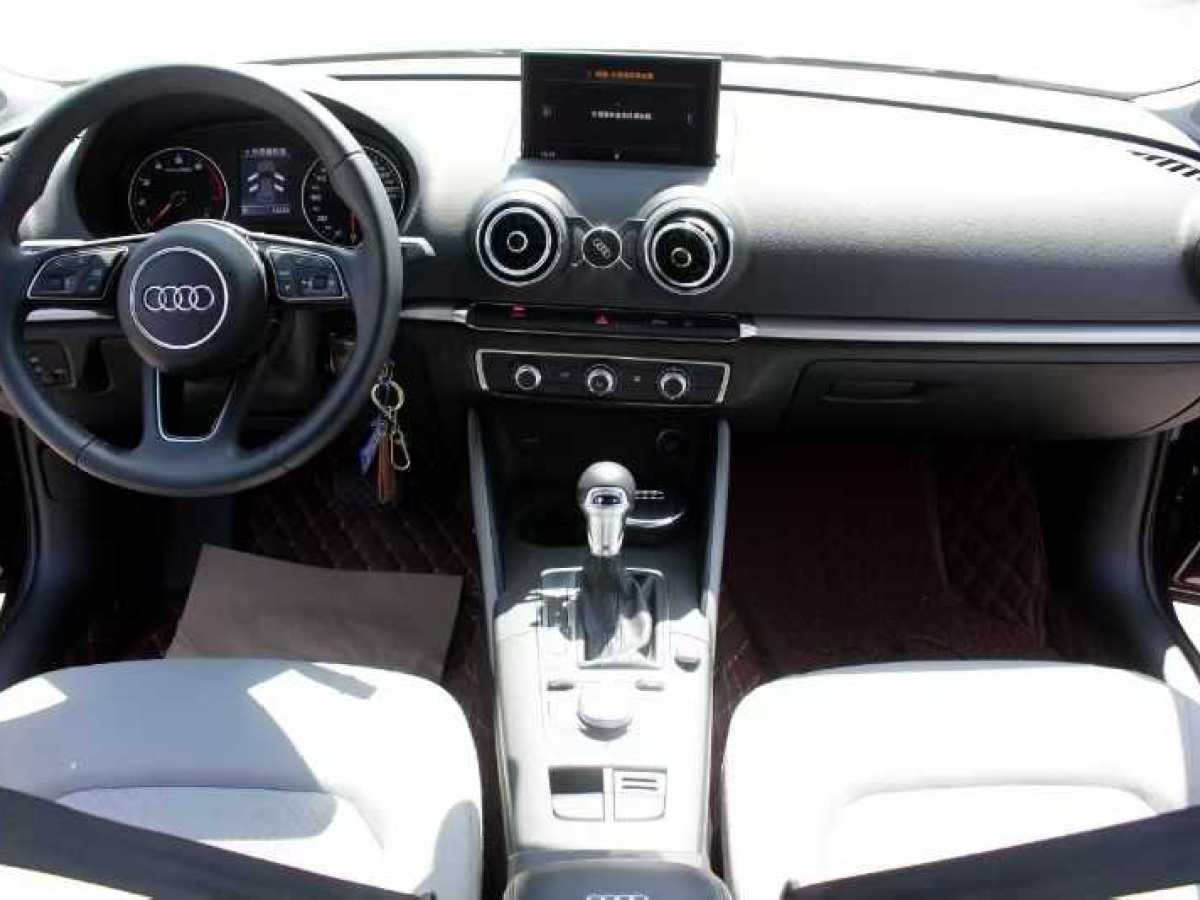奧迪 奧迪A3  2017款 Sportback 35 TFSI 運(yùn)動(dòng)型圖片
