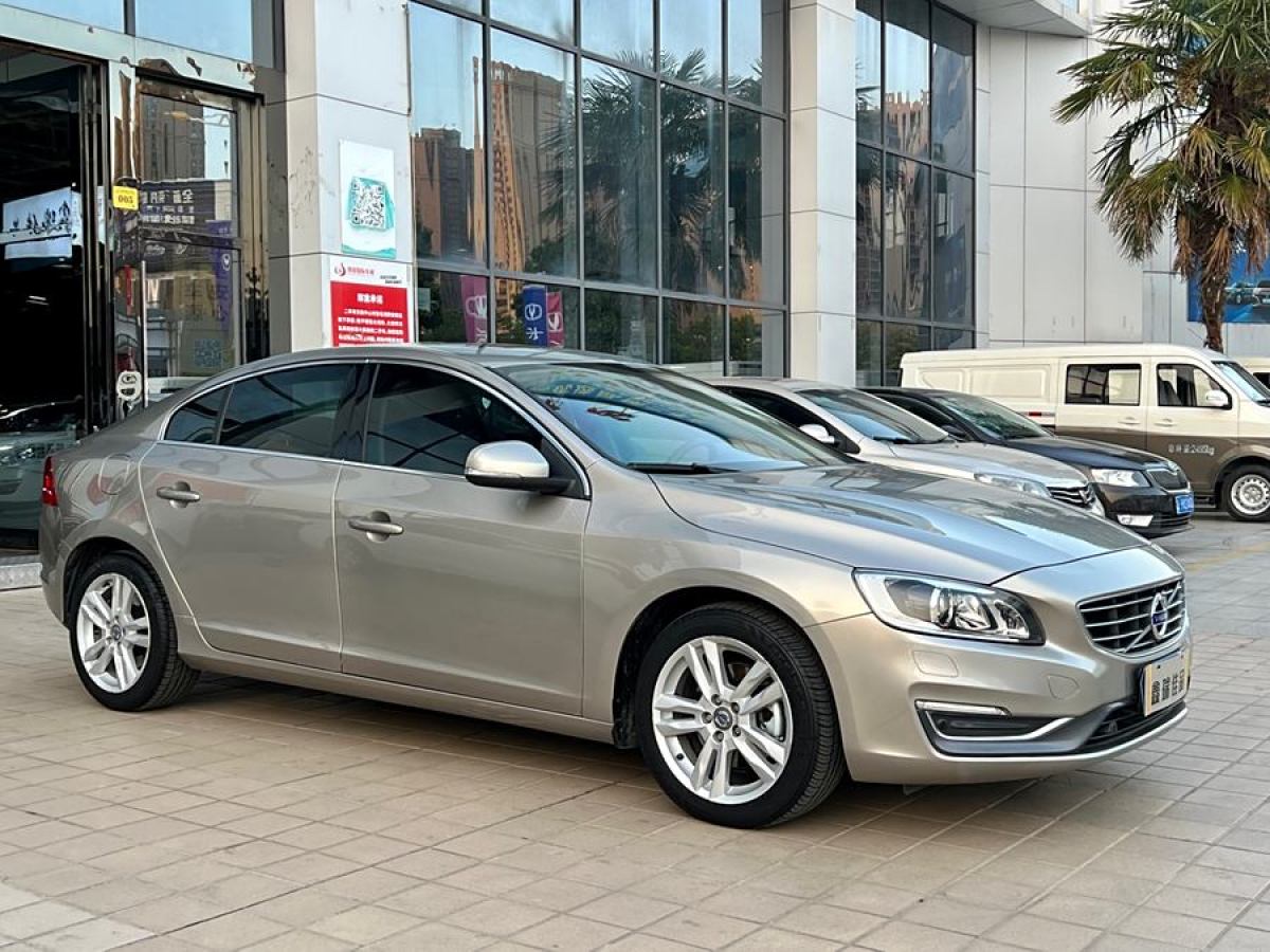 2014年6月沃爾沃 S60  2014款 S60L 2.0T 智遠(yuǎn)版