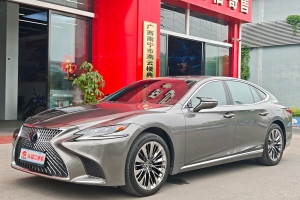 LS 雷克薩斯 500h 行政版 國V