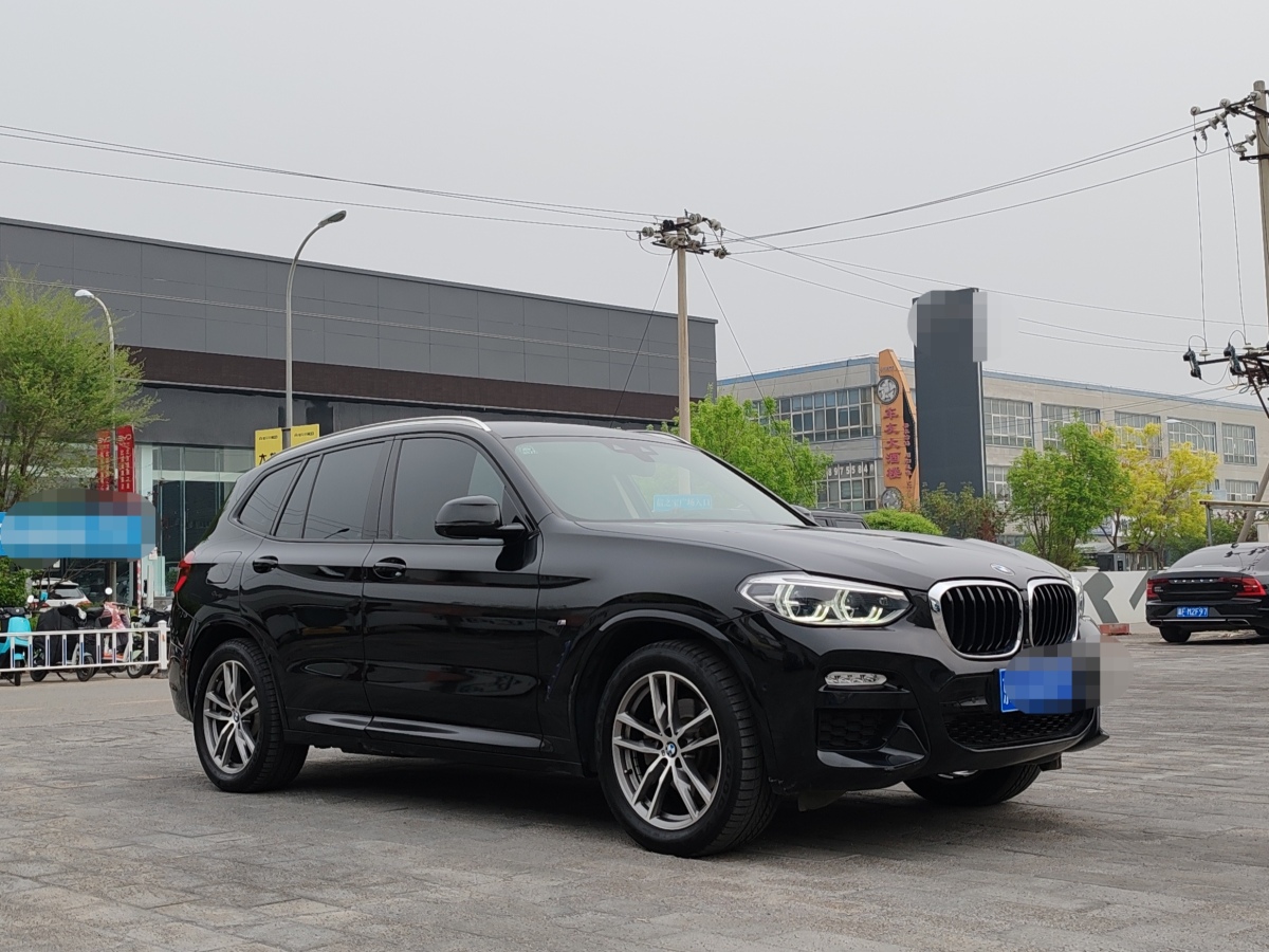 寶馬 寶馬X3  2018款 xDrive30i 領(lǐng)先型 M運(yùn)動(dòng)套裝 國(guó)V圖片