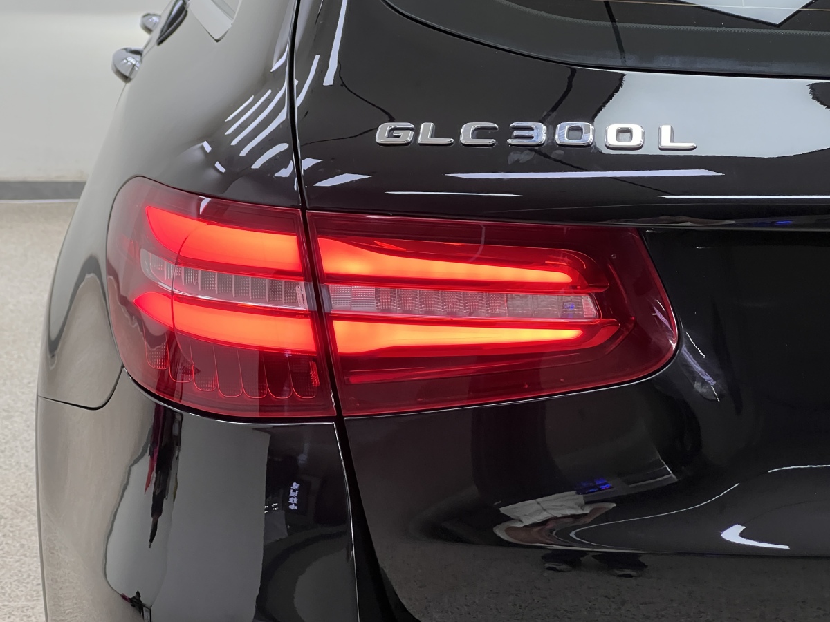 奔馳 奔馳GLC  2019款 改款 GLC 260 L 4MATIC 豪華型圖片