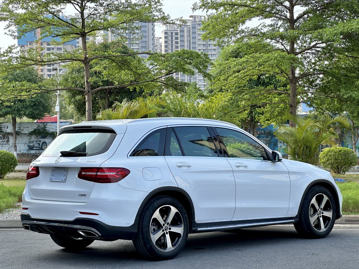 奔馳 奔馳GLC  2018款 改款 GLC 260 4MATIC 豪華型圖片