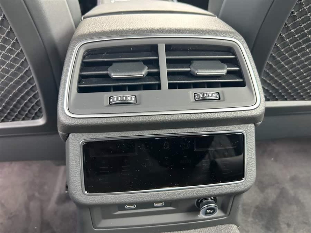 奧迪 奧迪A6L  2025款 45 TFSI quattro 臻選動感型圖片