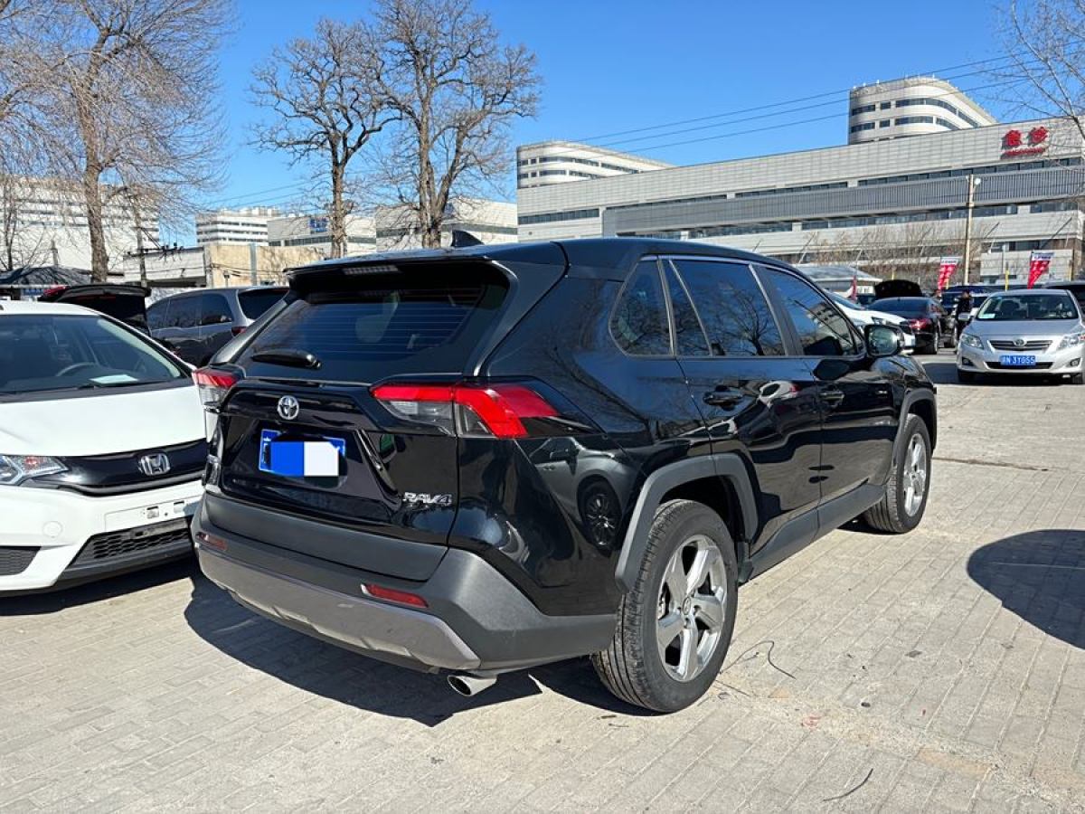 豐田 RAV4榮放  2022款 2.0L CVT兩驅(qū)風(fēng)尚版圖片