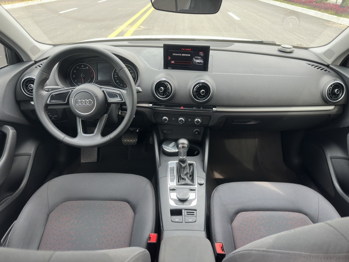2017年8月奥迪 奥迪A3  2017款 Limousine 35 TFSI 进取型