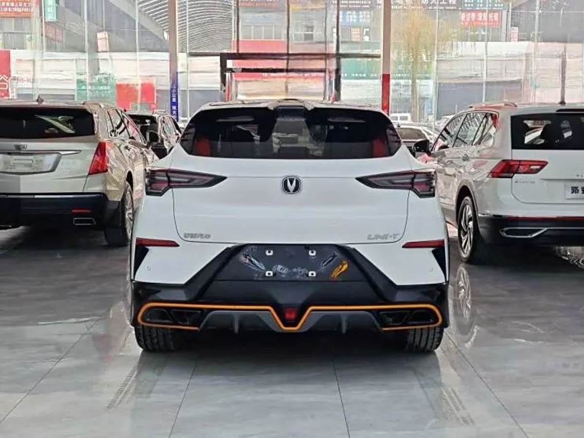 長(zhǎng)安 UNI-T  2022款 1.5T 卓越型圖片