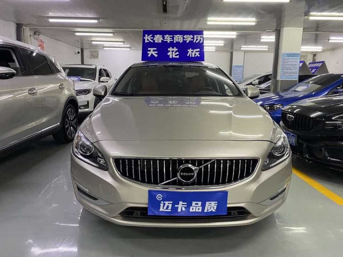 沃爾沃 S60  2014款 改款 T5 個(gè)性運(yùn)動(dòng)版圖片