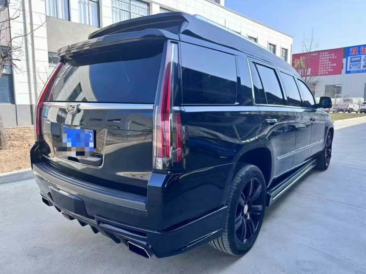 凱迪拉克 凱雷德ESCALADE  2017款 6.2L ESV鉑金版加長(zhǎng)型圖片