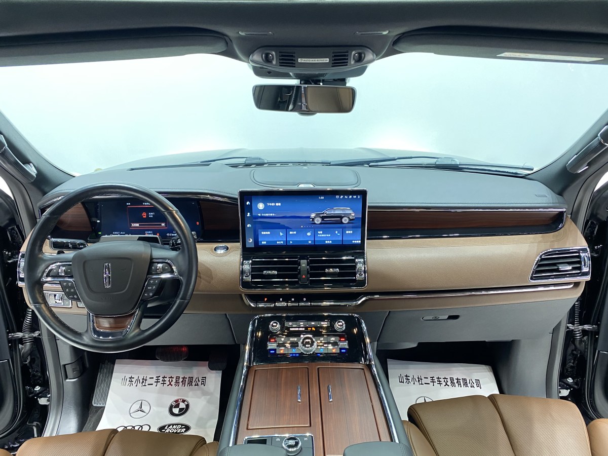 林肯 領(lǐng)航員  2022款 3.5T 尊耀版圖片