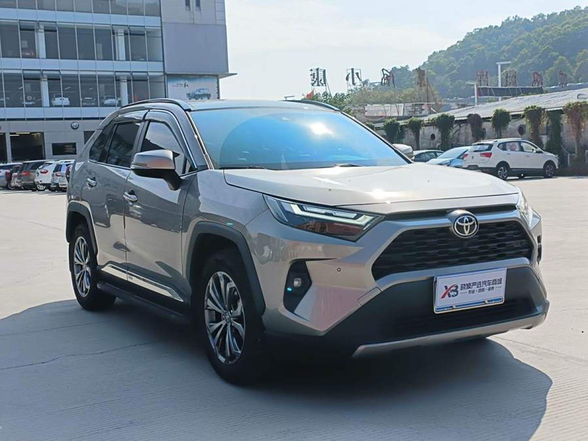 豐田 RAV4榮放  2023款 2.0L CVT兩驅(qū)風(fēng)尚Plus版圖片