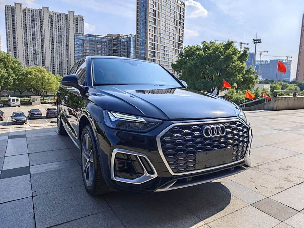 2022年10月奧迪 奧迪Q5L Sportback  2022款 改款 40 TFSI 豪華型