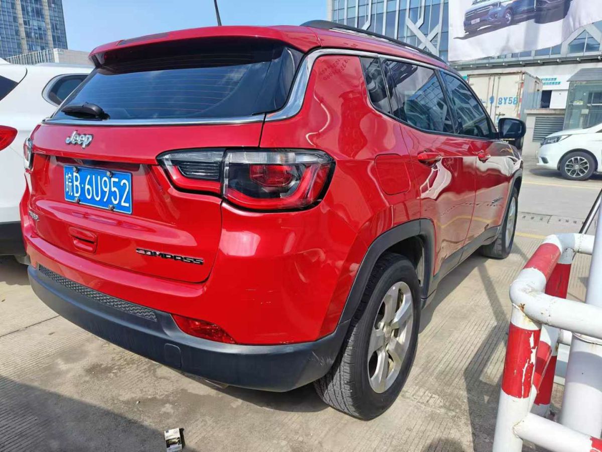 Jeep 指南者  2020款 220T 自動(dòng)四驅(qū)精英版圖片