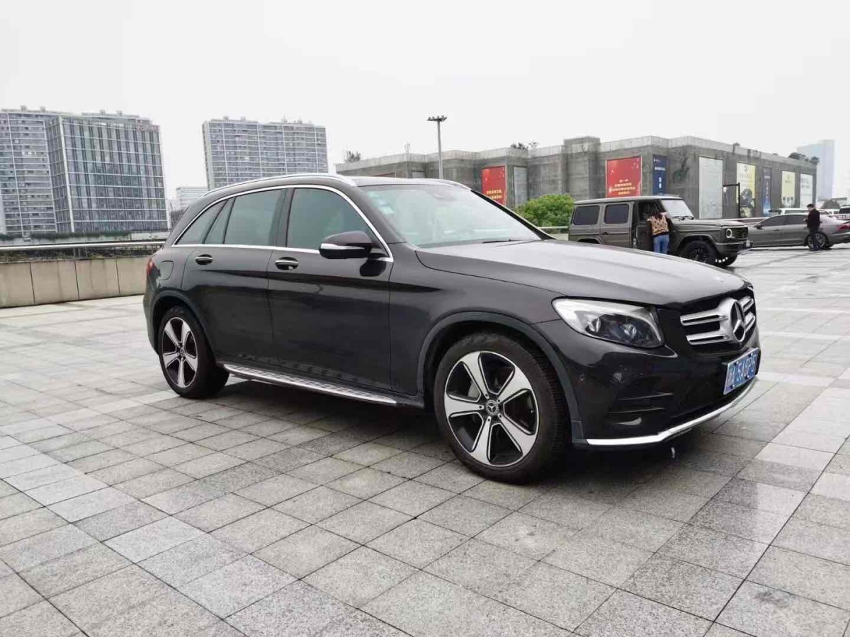 奔馳 奔馳GLC  2019款 GLC 300 L 4MATIC 動(dòng)感型圖片