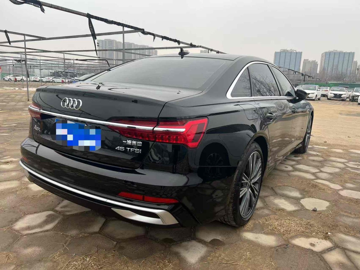 奧迪 奧迪A6L  2022款 45 TFSI 臻選動(dòng)感型圖片