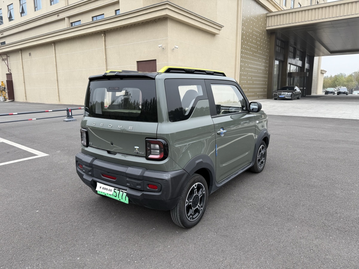 吉利 熊貓mini  2024款 200km 熊貓騎士圖片