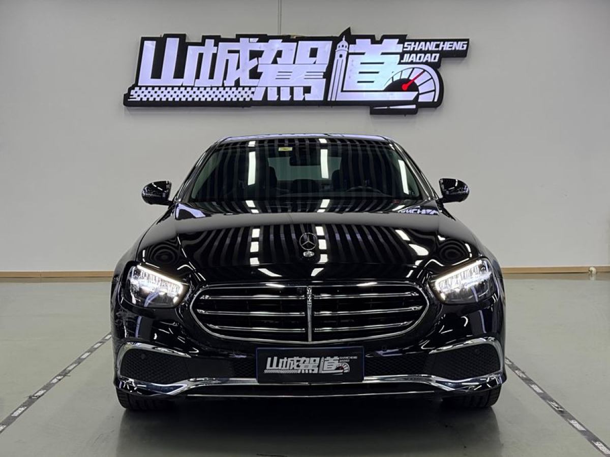 奔馳 奔馳E級  2021款 改款 E 300 L 時(shí)尚型圖片