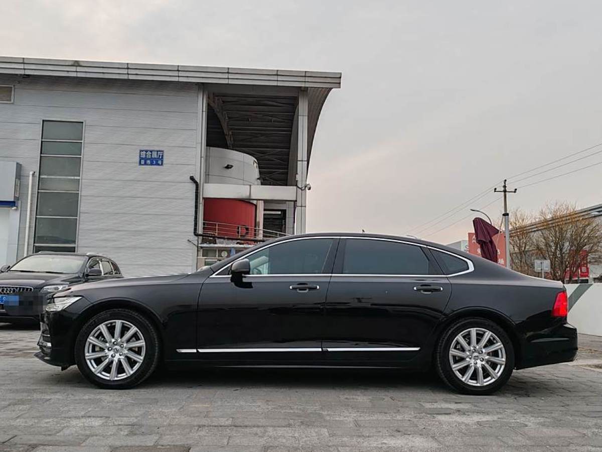 沃爾沃 S90  2020款 改款 T5 智遠(yuǎn)豪華版圖片