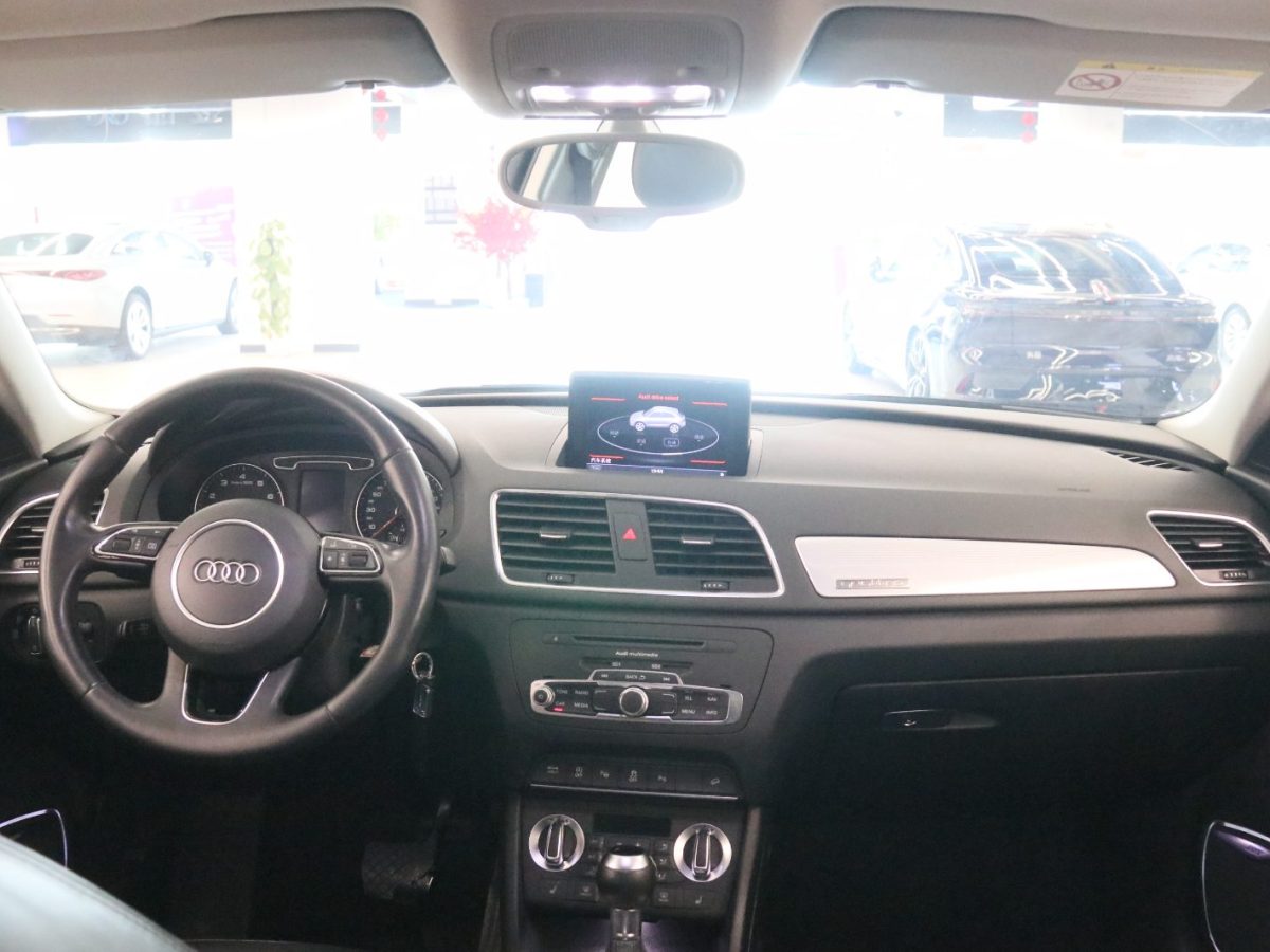 奧迪 奧迪Q3  2013款 35 TFSI quattro 豪華型圖片