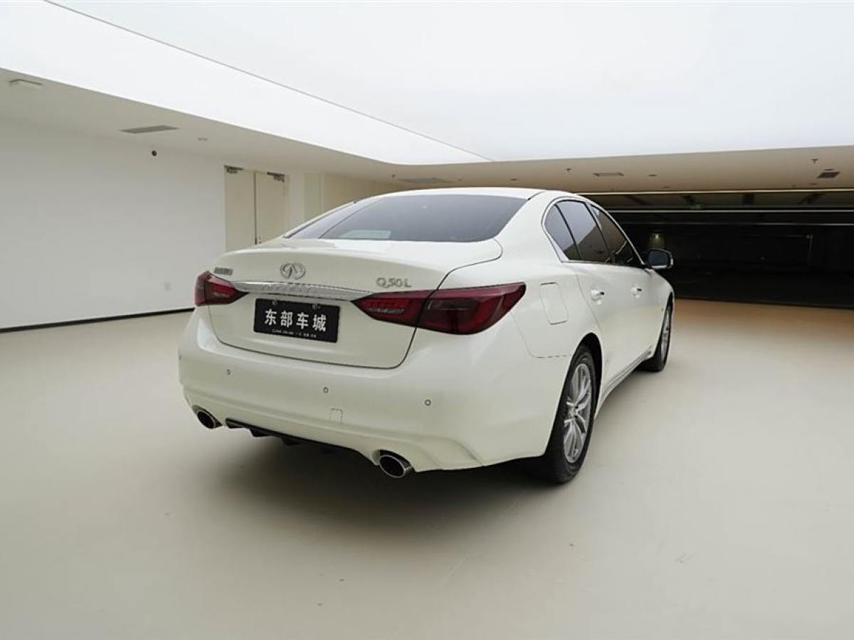 英菲尼迪 Q50L  2022款 2.0T 舒適版圖片