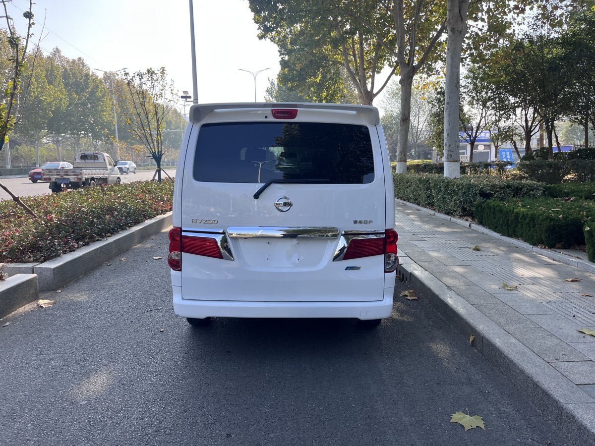 日產(chǎn) NV200  2018款 1.6L CVT豪華型圖片