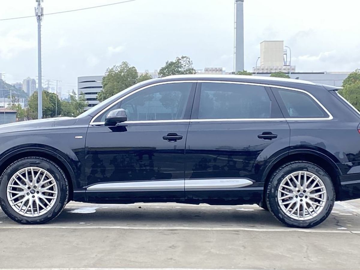 奧迪 奧迪Q7  2016款 45 TFSI S line運(yùn)動(dòng)型圖片