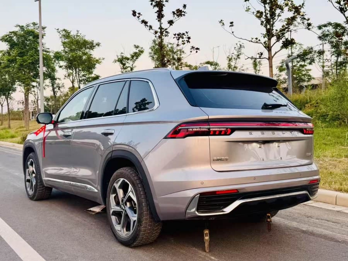 吉利 星越L  2024款 2.0TD DCT EVO兩驅(qū)尊貴型圖片
