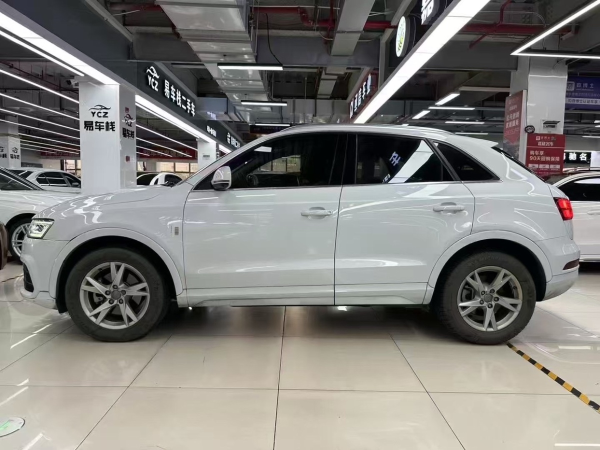 奧迪 奧迪Q3  2018款 30周年年型 30 TFSI 時(shí)尚型圖片