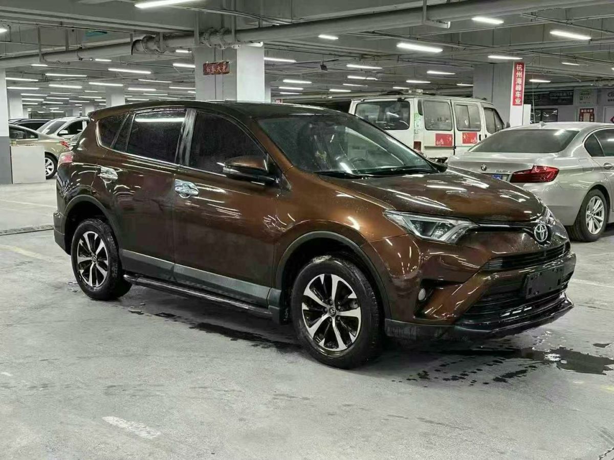 豐田 RAV4 圖片