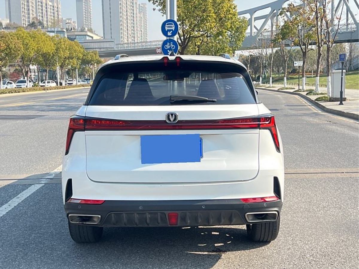 長(zhǎng)安 CS75 PLUS  2022款 1.5T 自動(dòng)豪華型圖片