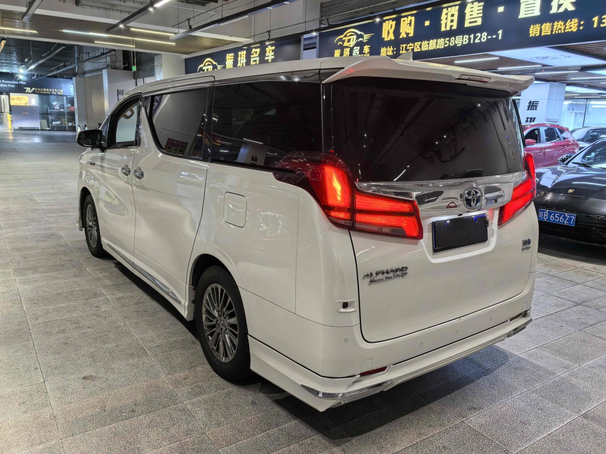 丰田 埃尔法  2021款 双擎 2.5L 尊贵版图片