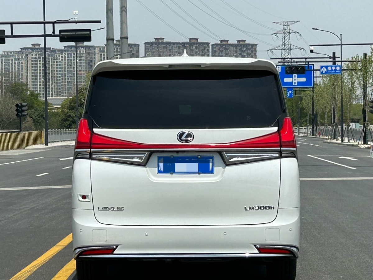 雷克薩斯 LM  2020款 300h 四座御世版圖片