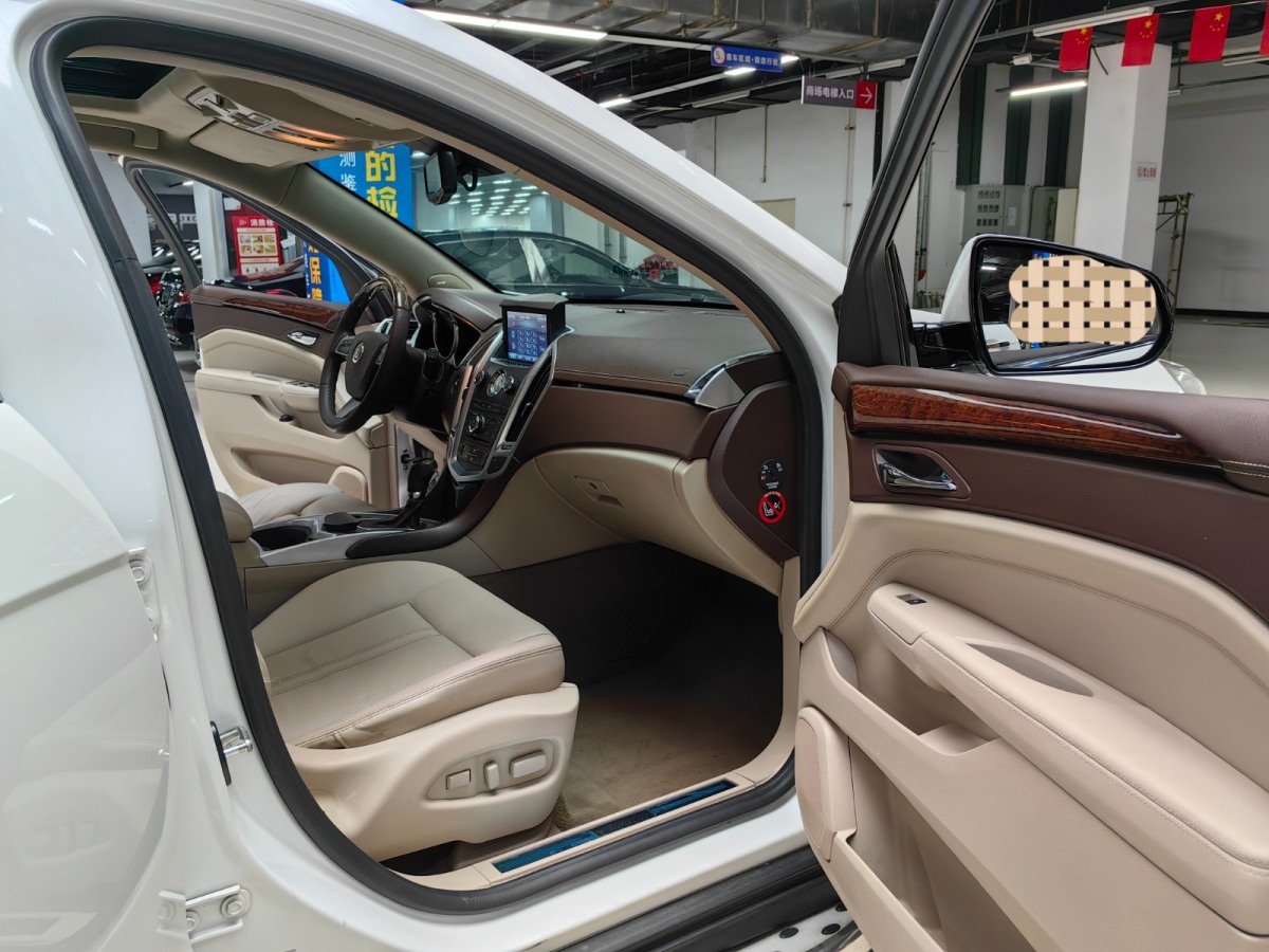 2011年9月凱迪拉克 SRX  2012款 3.0L 領先型