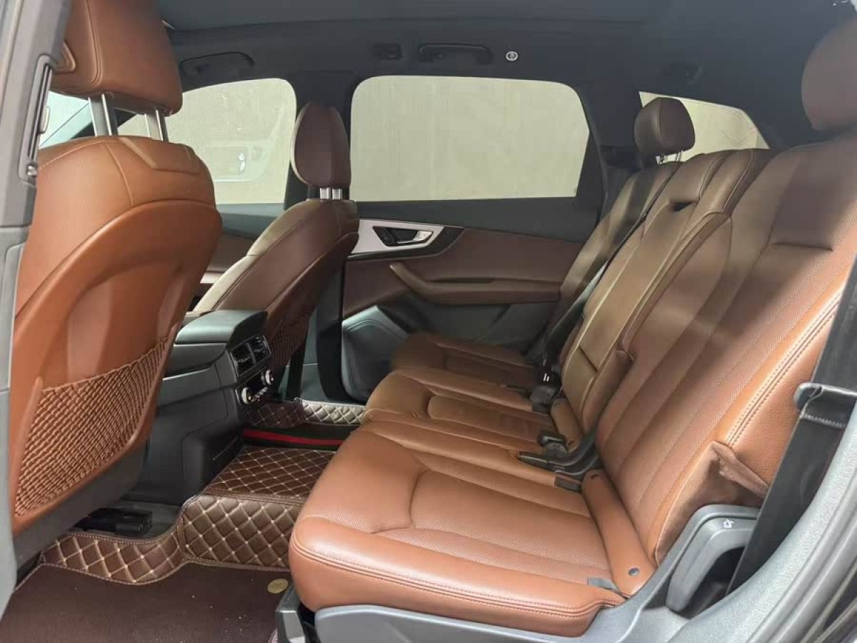 奧迪 奧迪Q7  2016款 45 TFSI 技術(shù)型圖片