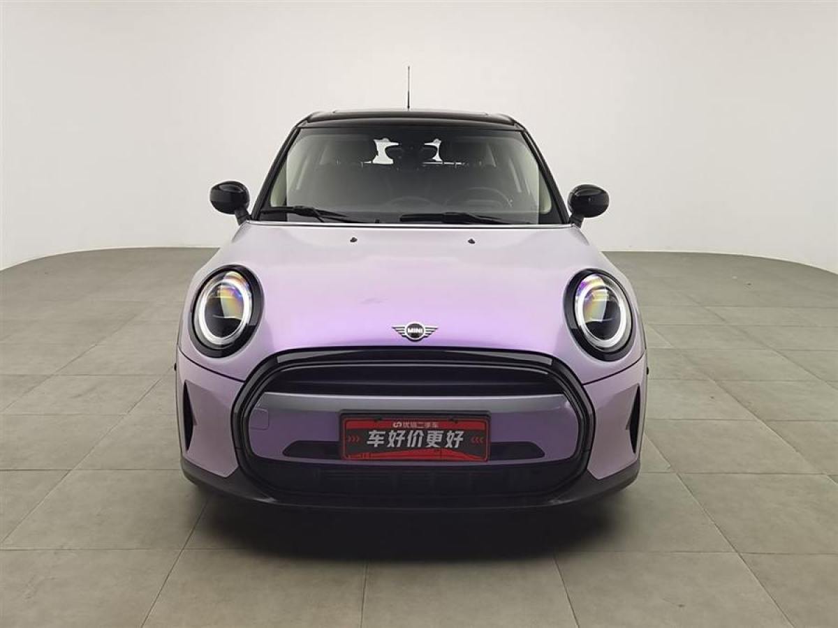 MINI MINI  2022款 改款 1.5T COOPER 經(jīng)典派 五門版圖片