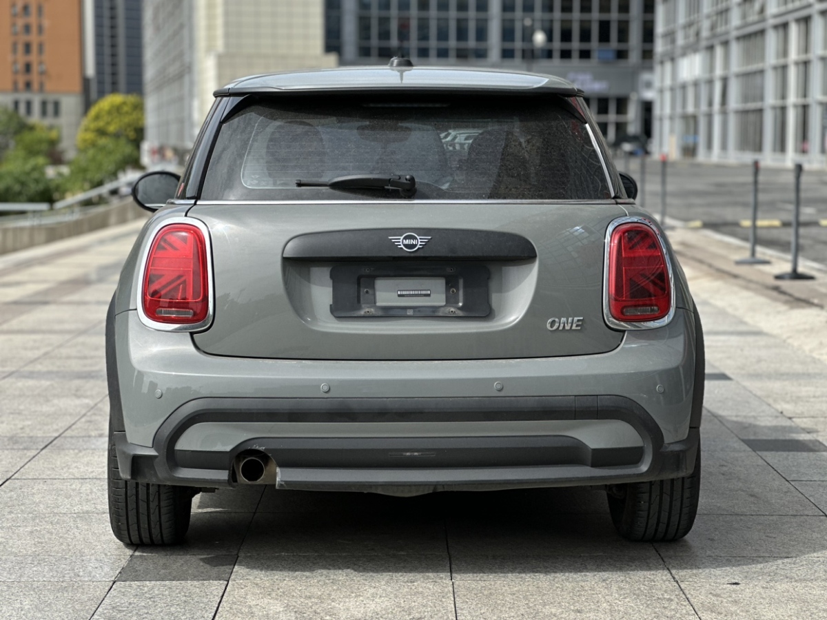 2021年8月MINI MINI  2021款 1.5T ONE