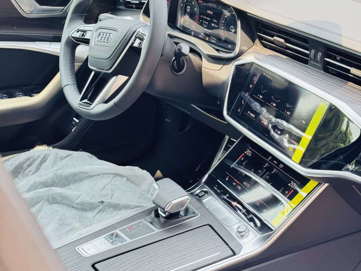 奧迪 奧迪A6L  2025款 45 TFSI 臻選動(dòng)感型圖片