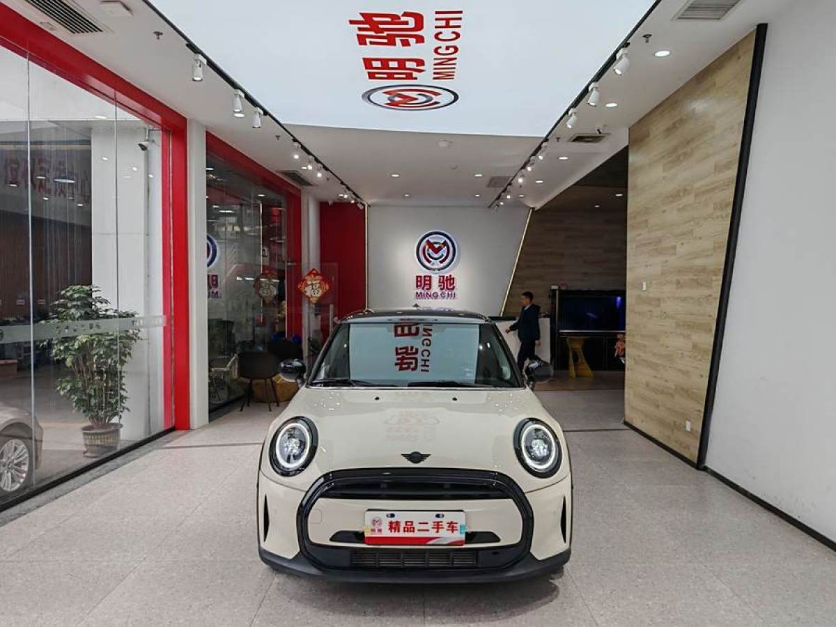 MINI MINI  2023款 改款 1.5T COOPER 藝術家圖片