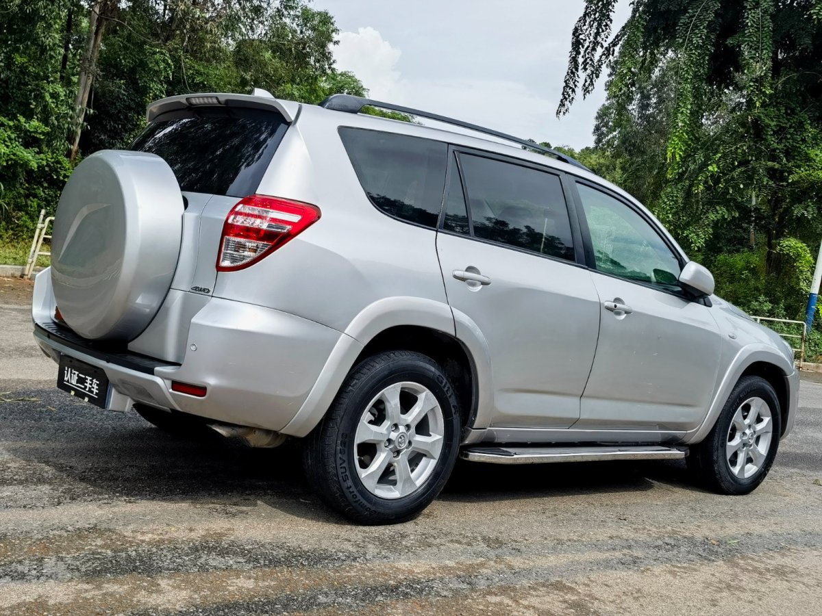 2010年9月豐田 RAV4榮放  2009款 2.4L 自動豪華版