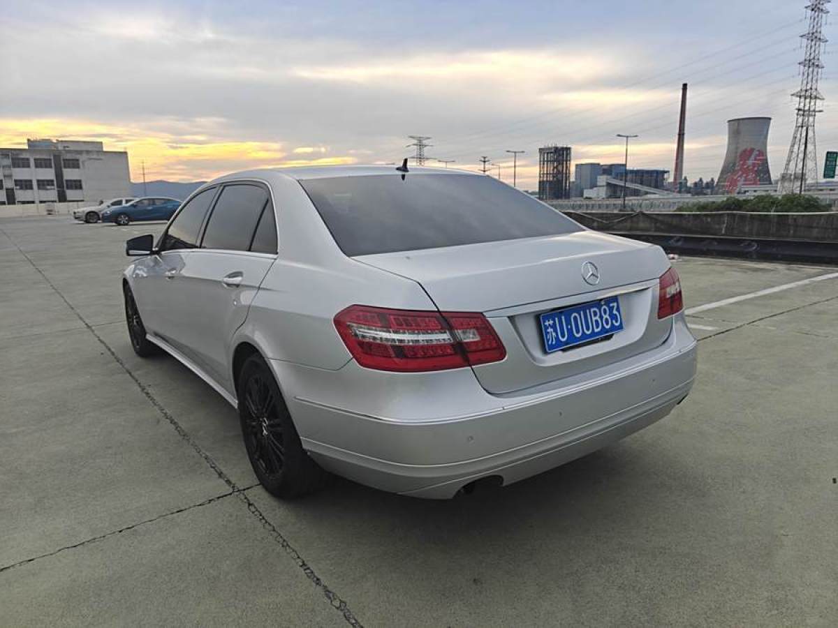 奔馳 奔馳E級  2013款 E 260 L CGI優(yōu)雅型圖片