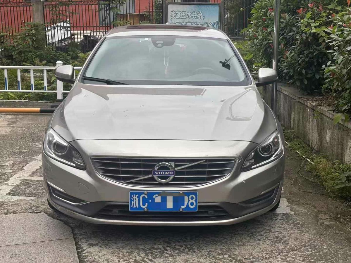 沃爾沃 S60  2014款 2.0T T5 個性運動版(改款)圖片