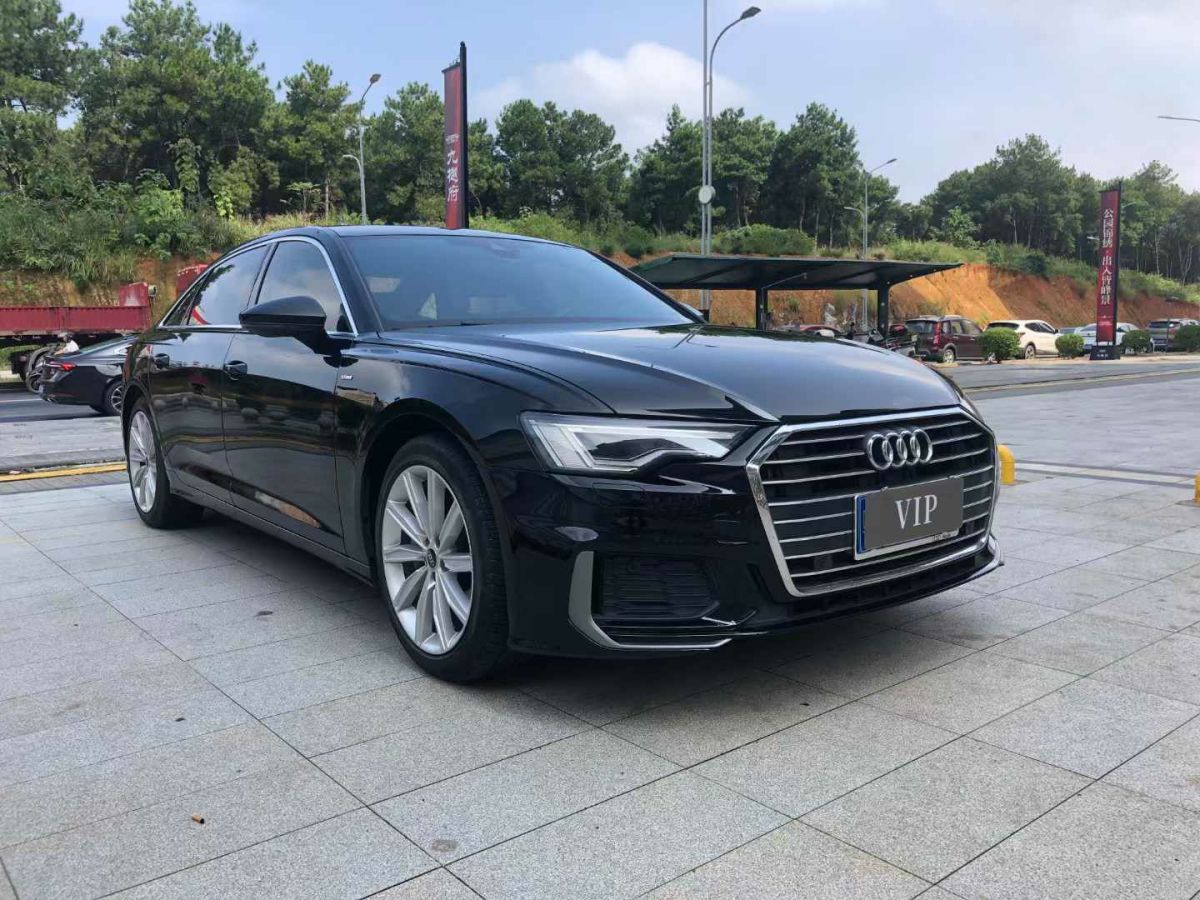 奧迪 奧迪A6L  2022款 40 TFSI 豪華動(dòng)感型圖片