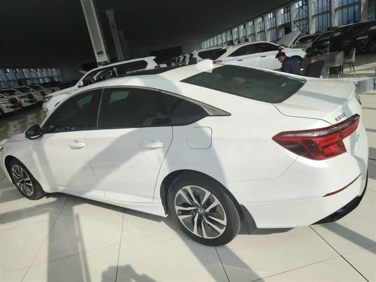 本田 INSPIRE  2022款 銳?混動(dòng) 2.0L 凈雅版圖片