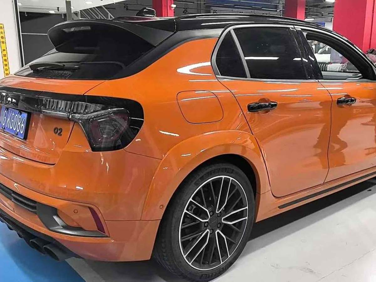 領(lǐng)克 領(lǐng)克02 Hatchback  2021款 2.0TD Halo 駕控套件版圖片