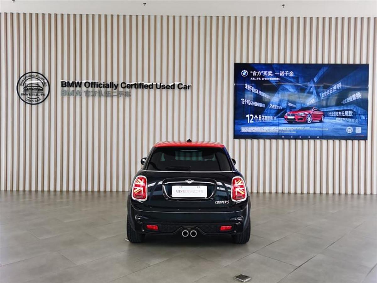 MINI MINI  2021款 2.0T COOPER S 經(jīng)典派 五門版圖片