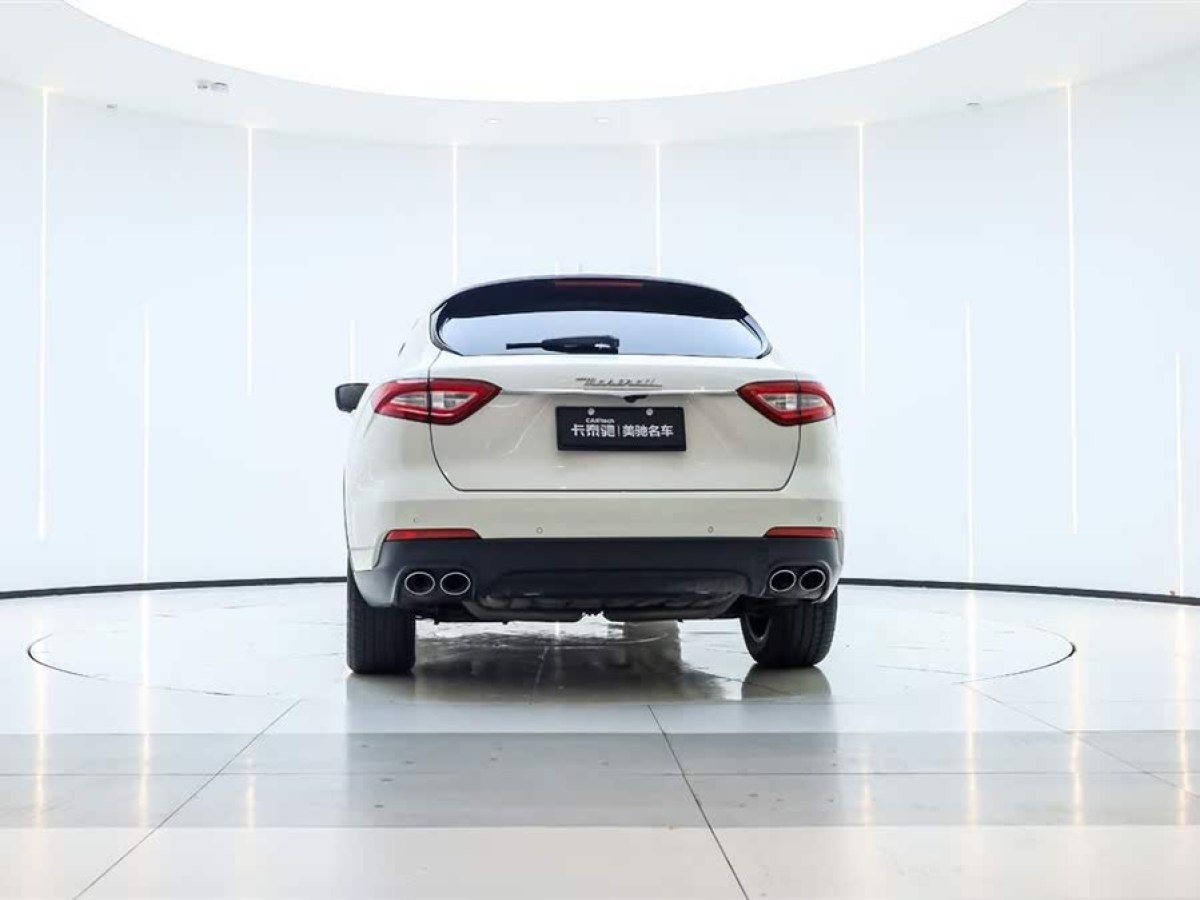 瑪莎拉蒂 Levante  2019款 3.0T 350Hp 標(biāo)準(zhǔn)版 國VI圖片