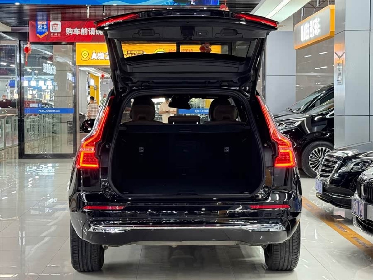 沃爾沃 XC60  2023款 B5 四驅(qū)智逸豪華版圖片