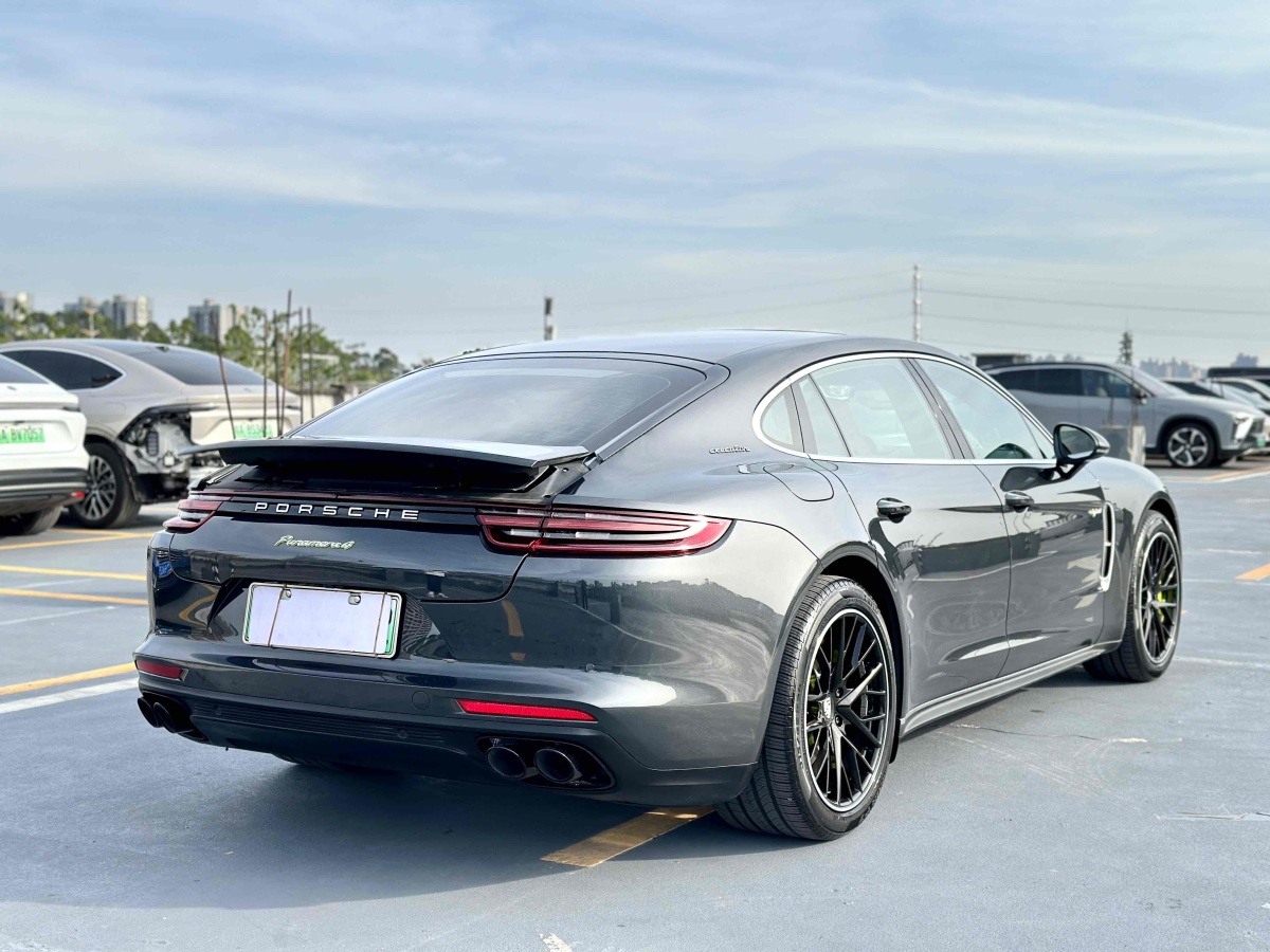 2018年11月保時捷 Panamera新能源  2021款 Panamera 4 E-Hybrid 行政加長版 2.9T