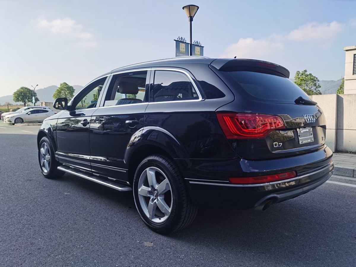 奧迪 奧迪Q7  2010款 3.6 FSI quattro 基本型圖片